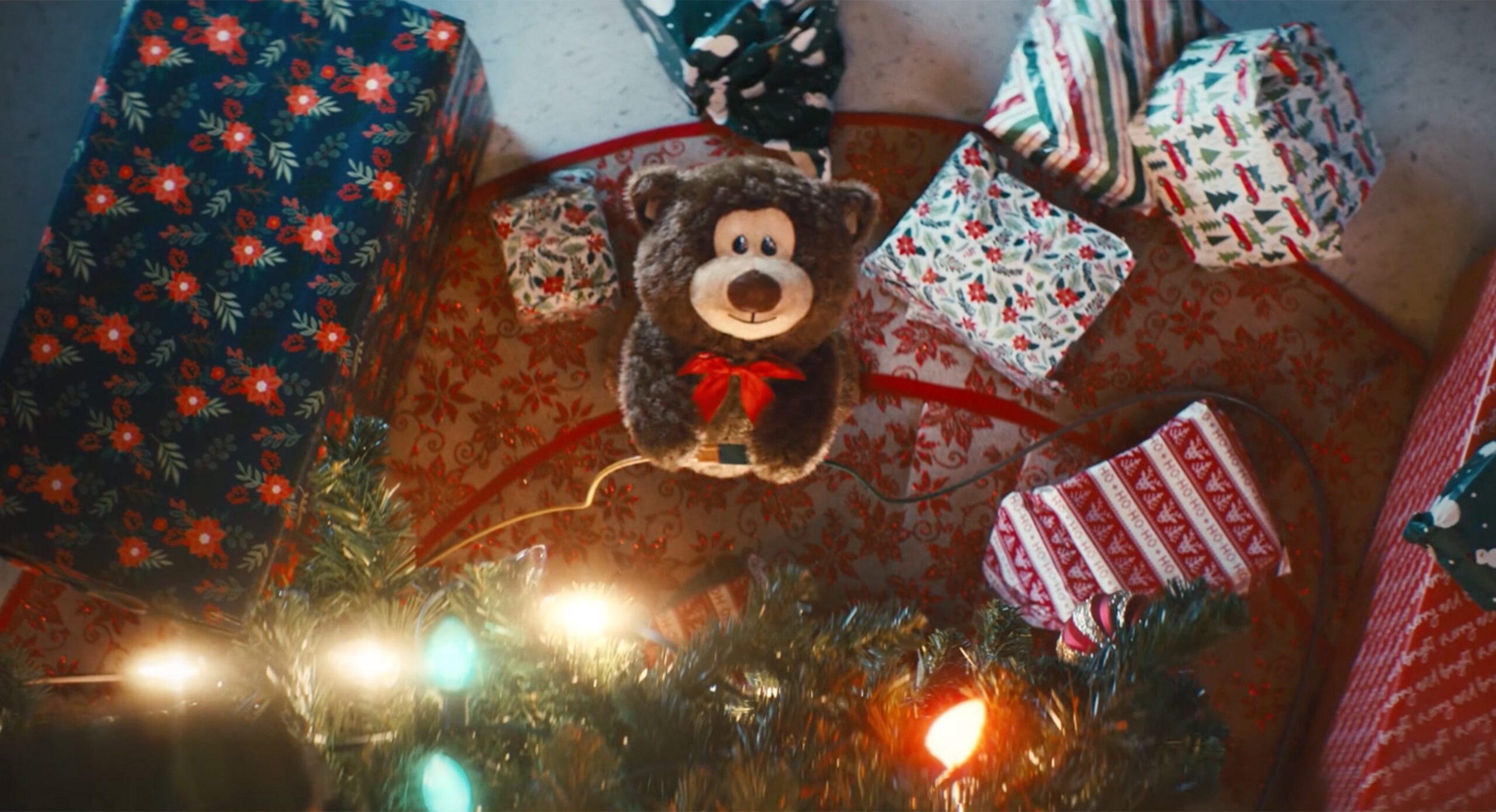 Walmart christmas hot sale bear commercial 2018